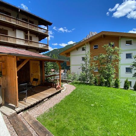 Ciasa Sas Da Le Doudesc Apartman Vigo di Fassa Kültér fotó
