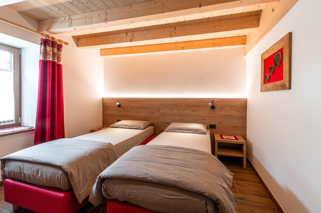 Ciasa Sas Da Le Doudesc Apartman Vigo di Fassa Kültér fotó